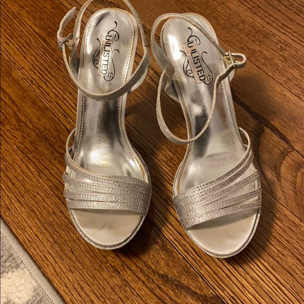 Unlisted silver heels 8